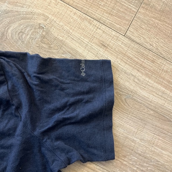 Columbia Yellowstone Tee Shirt Small - Picture 3 of 5